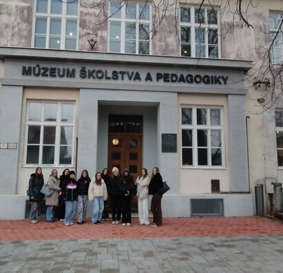 Cesta do minulosti školského života