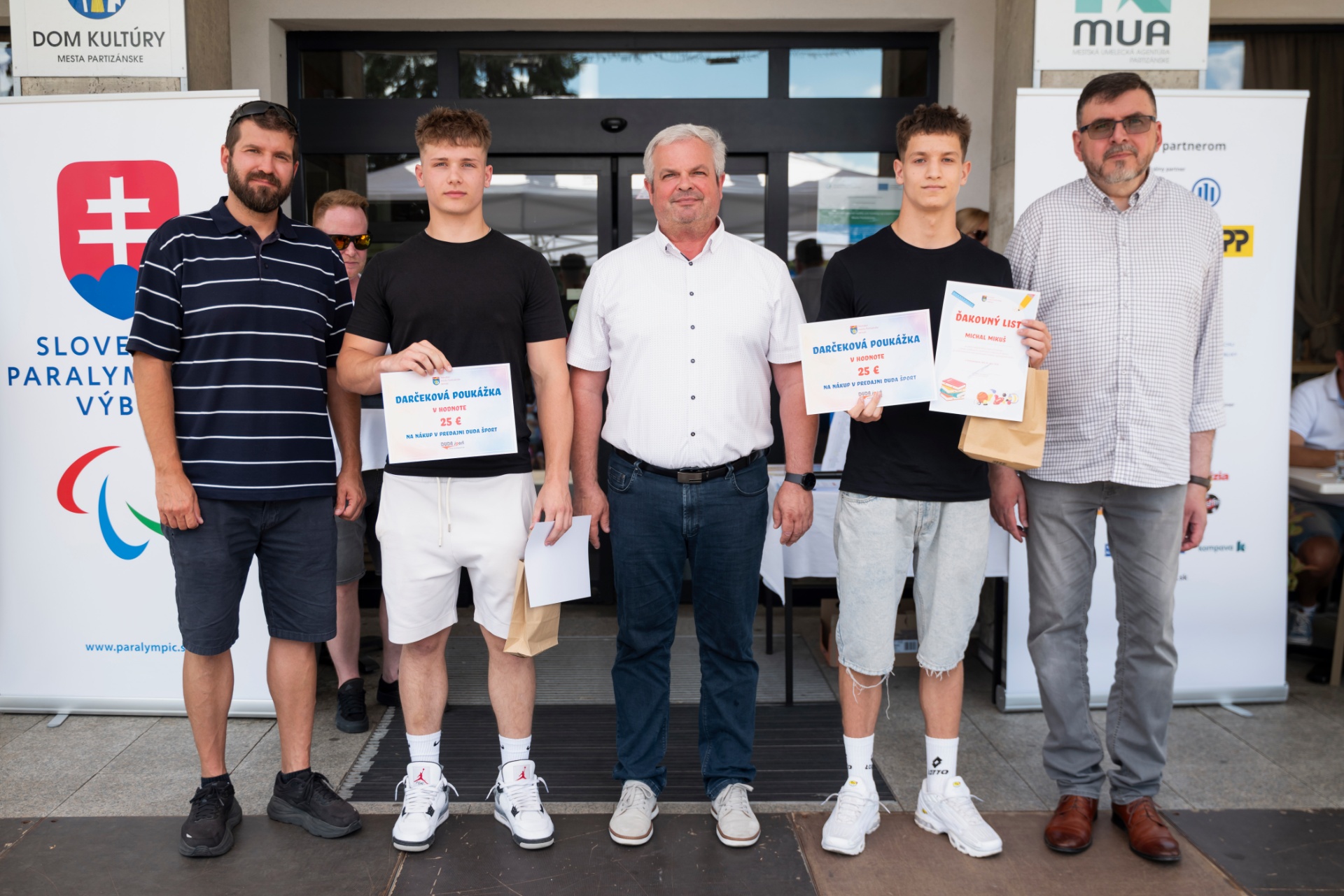 Primátor mesta ocenil úspešných žiakov našej školy